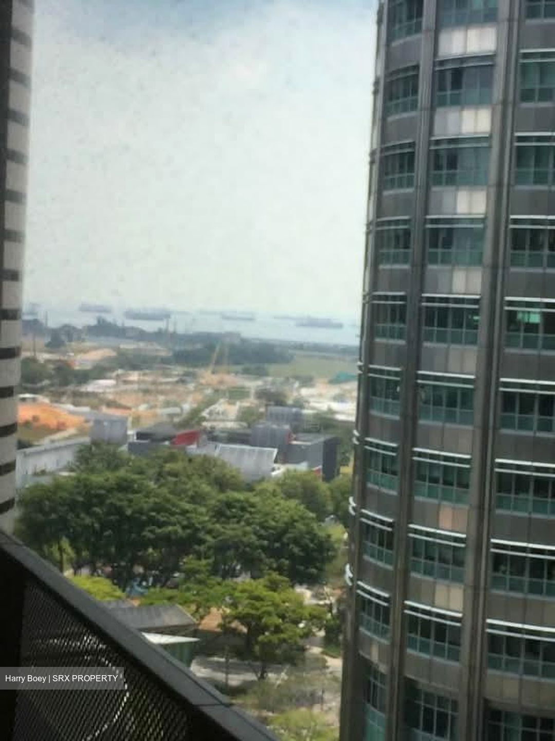 International Plaza (D2), Office #544180961